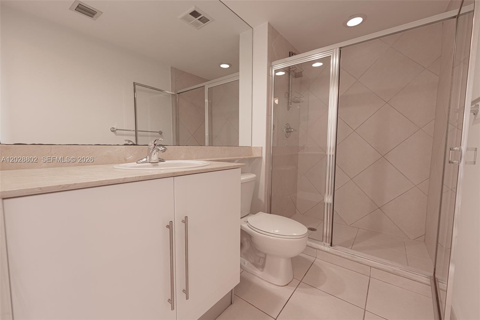325 S Biscayne Blvd #821, Miami FL 33131