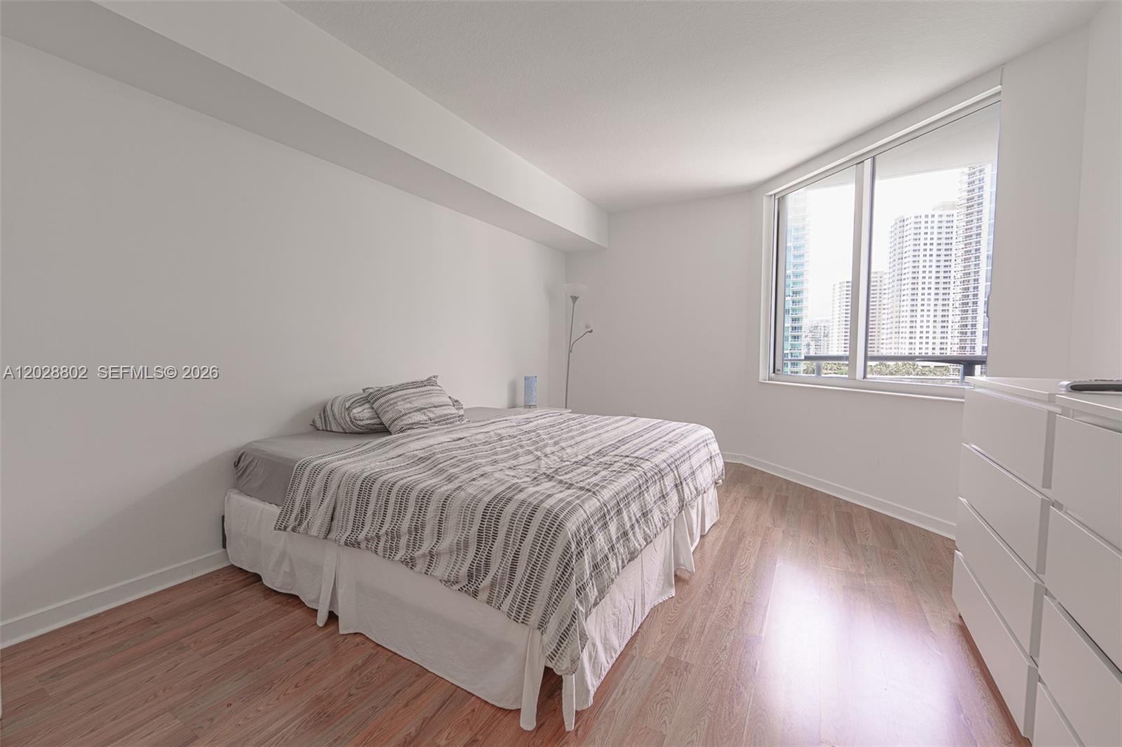 325 S Biscayne Blvd #821, Miami FL 33131