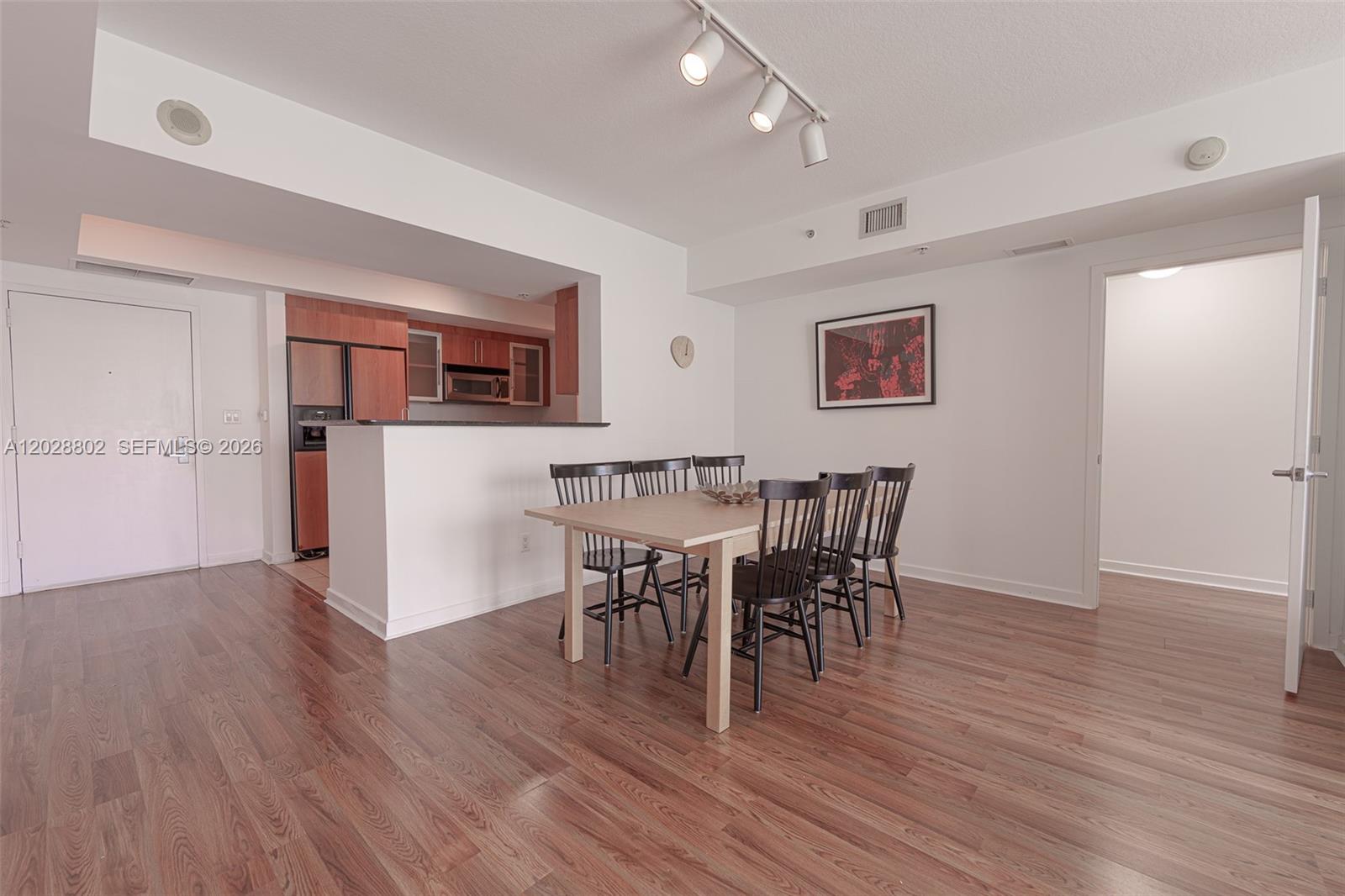 325 S Biscayne Blvd #821, Miami FL 33131