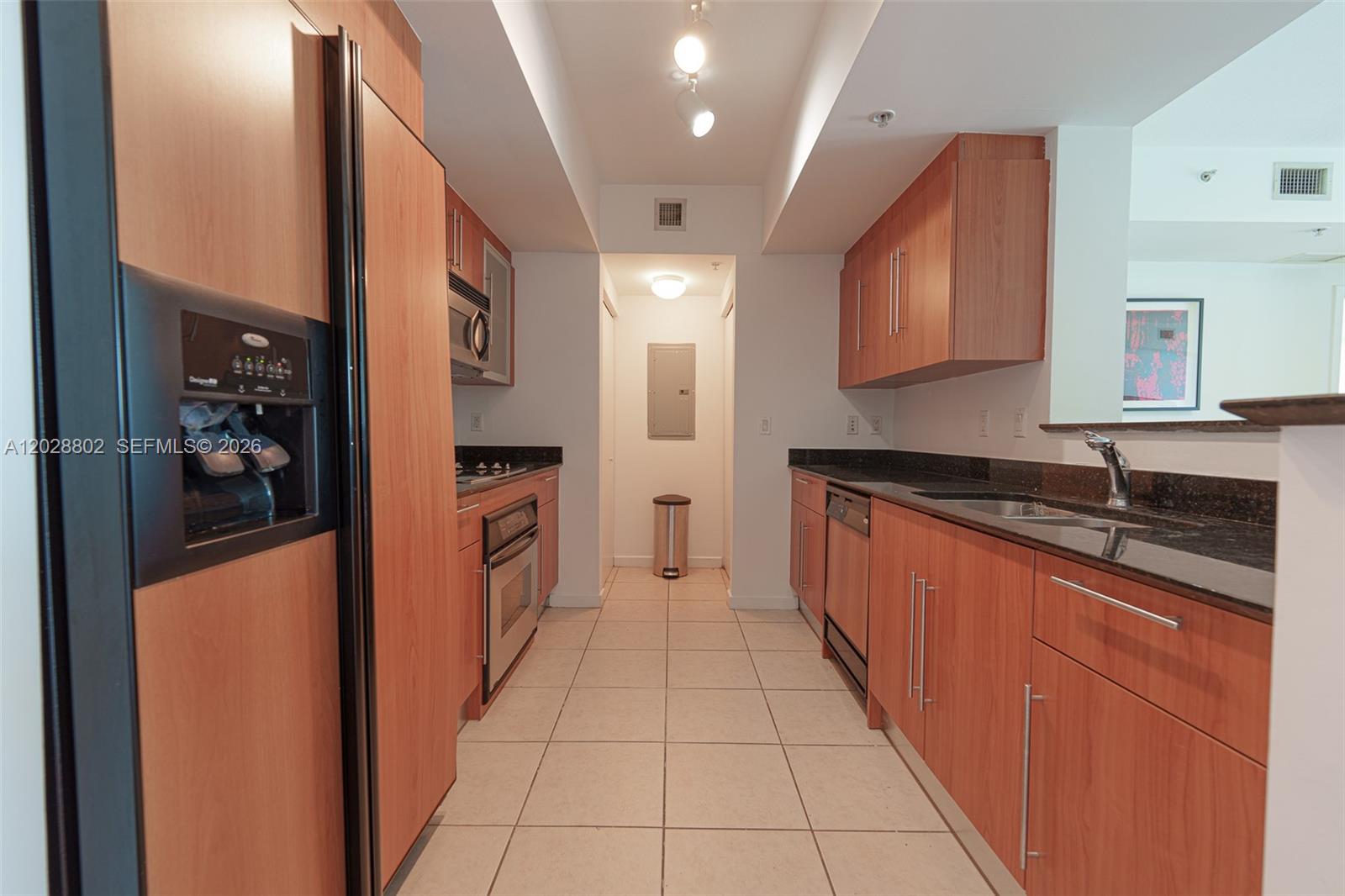 325 S Biscayne Blvd #821, Miami FL 33131