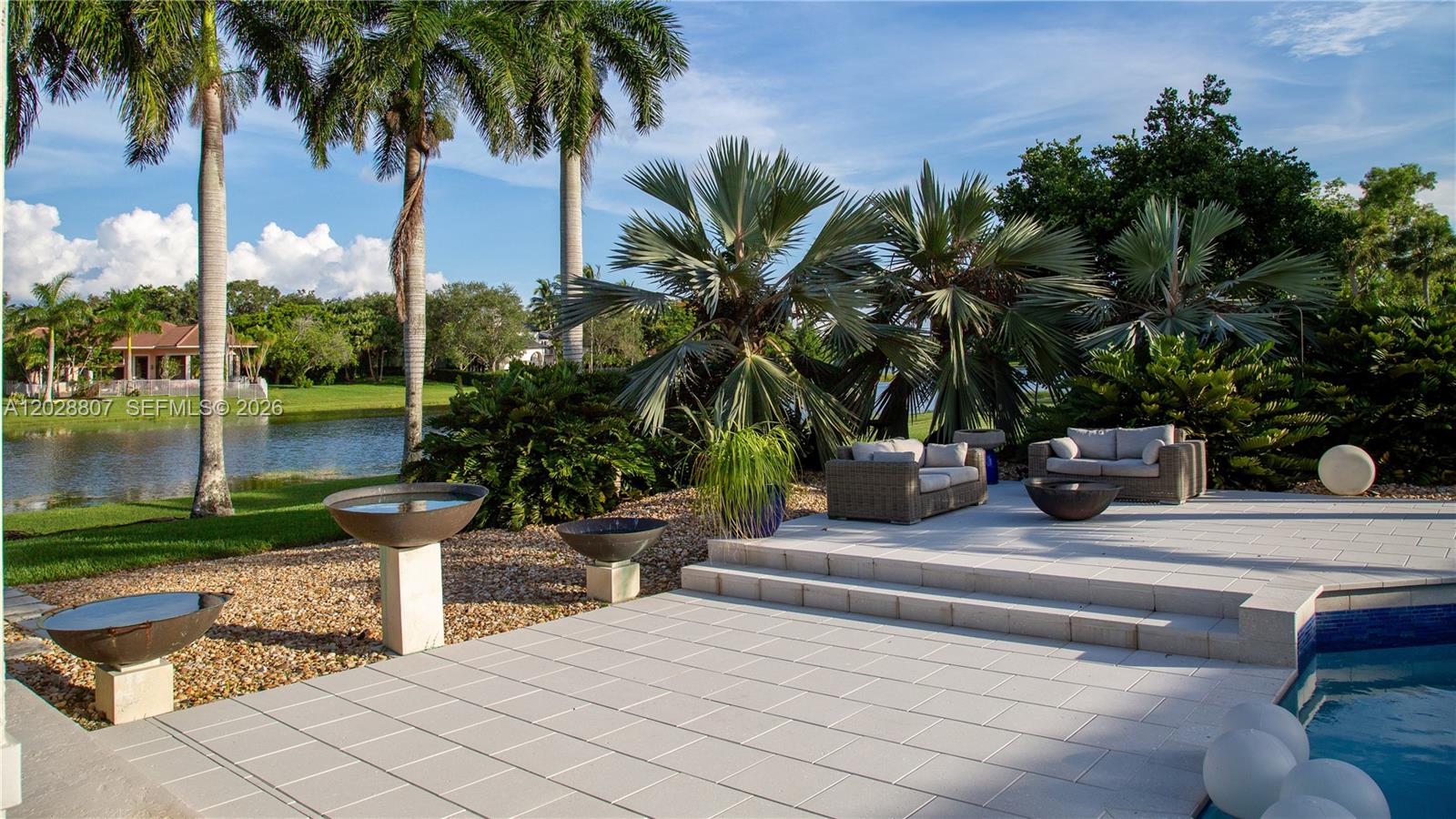 2880 Windmill Ranch Rd, Weston FL 33331