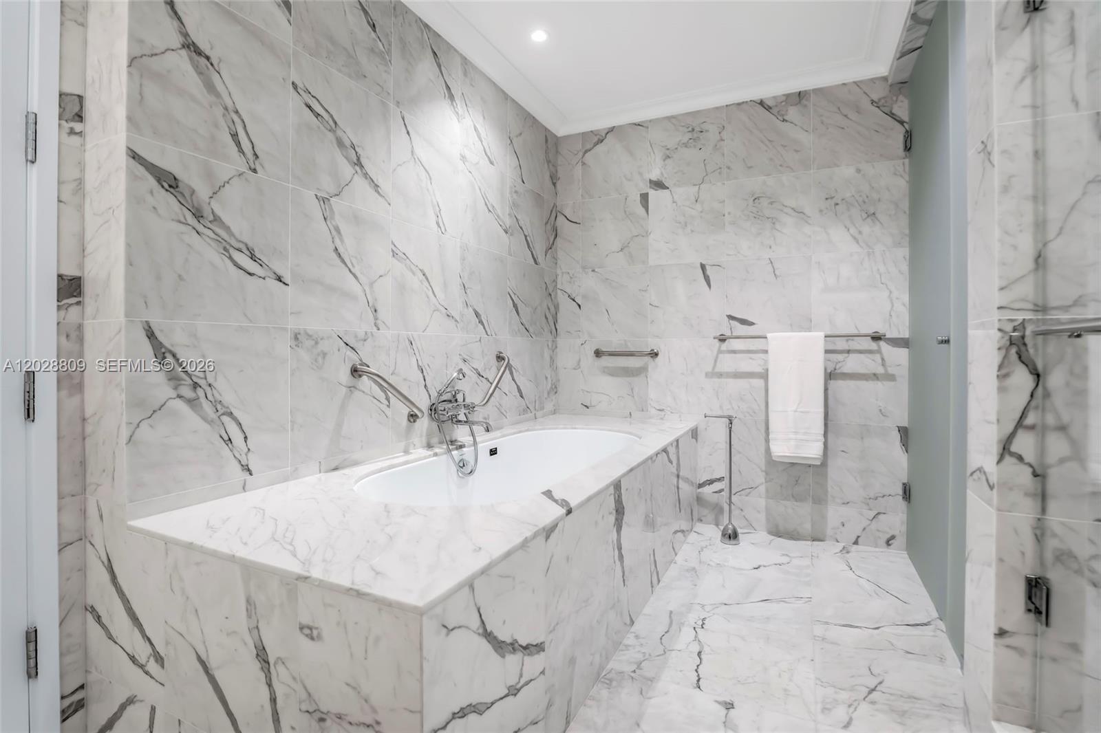 15701 Collins Ave #2903, Sunny Isles Beach FL 33160