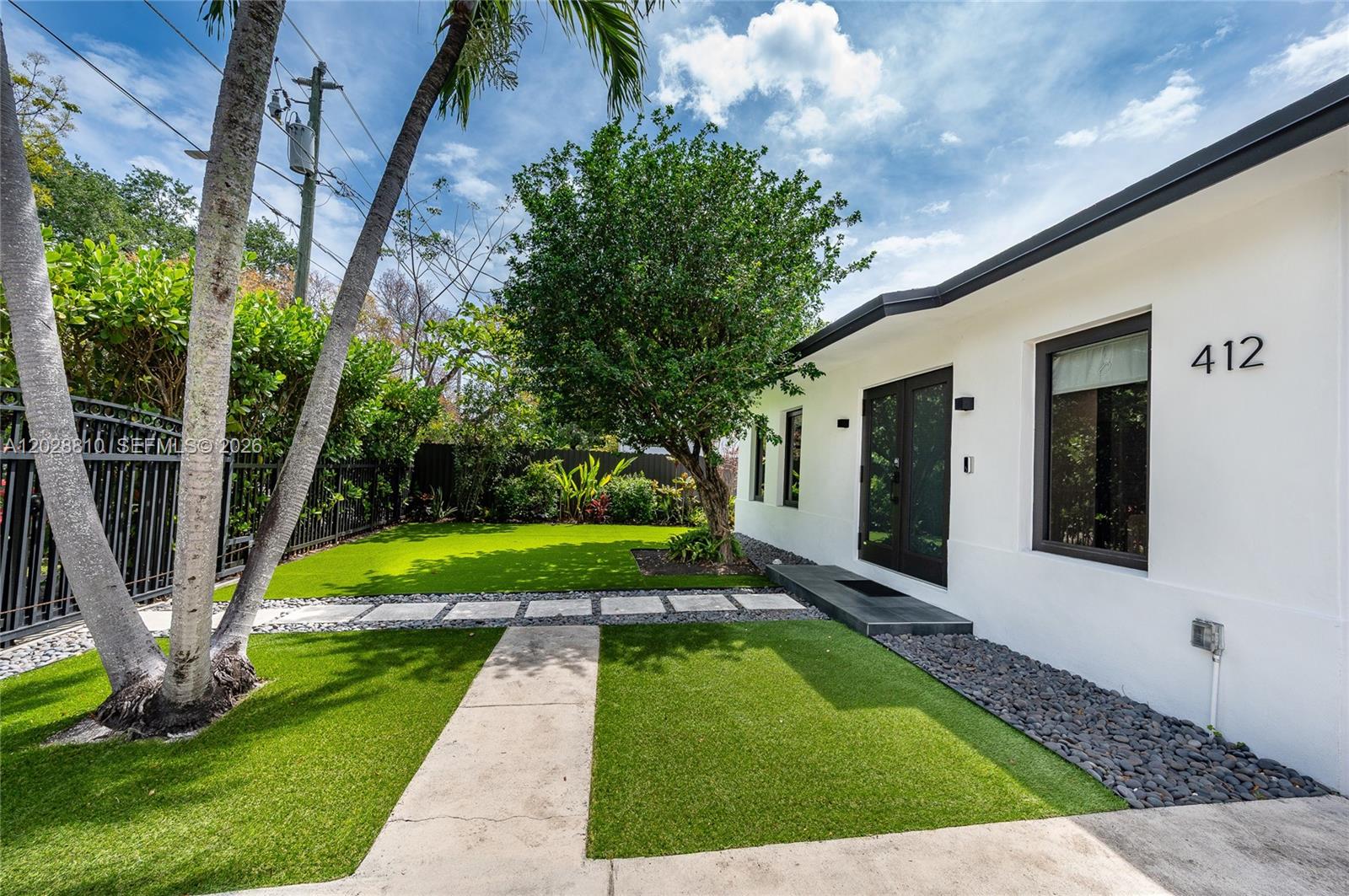 412 NW 41st St, Miami FL 33127