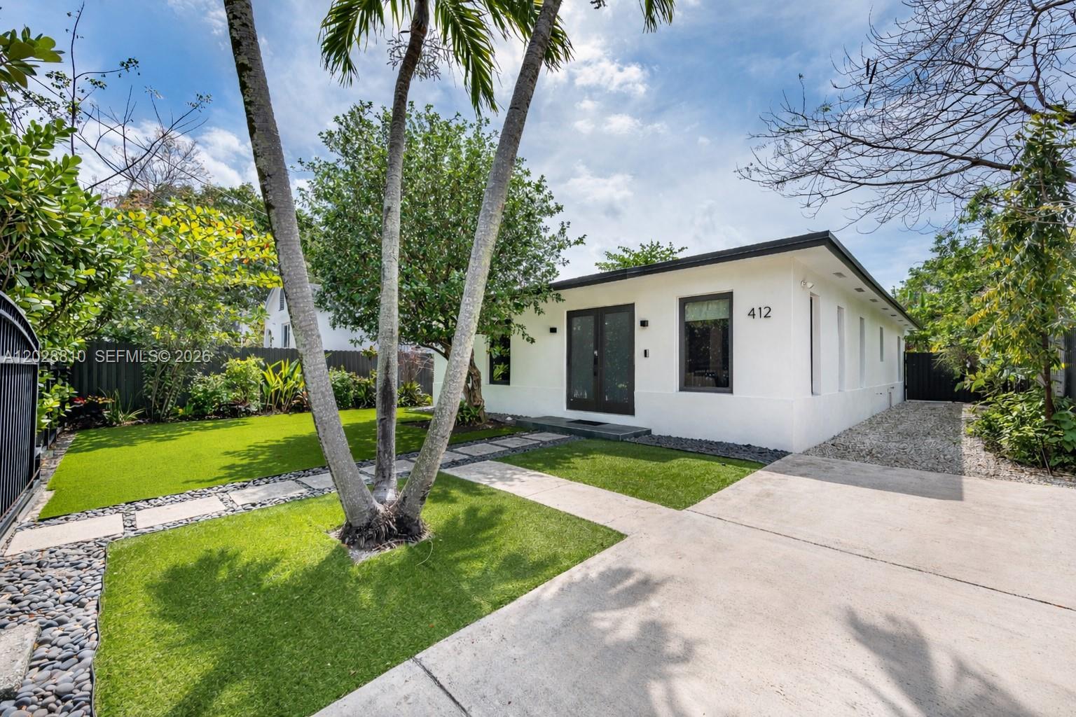 412 NW 41st St, Miami FL 33127