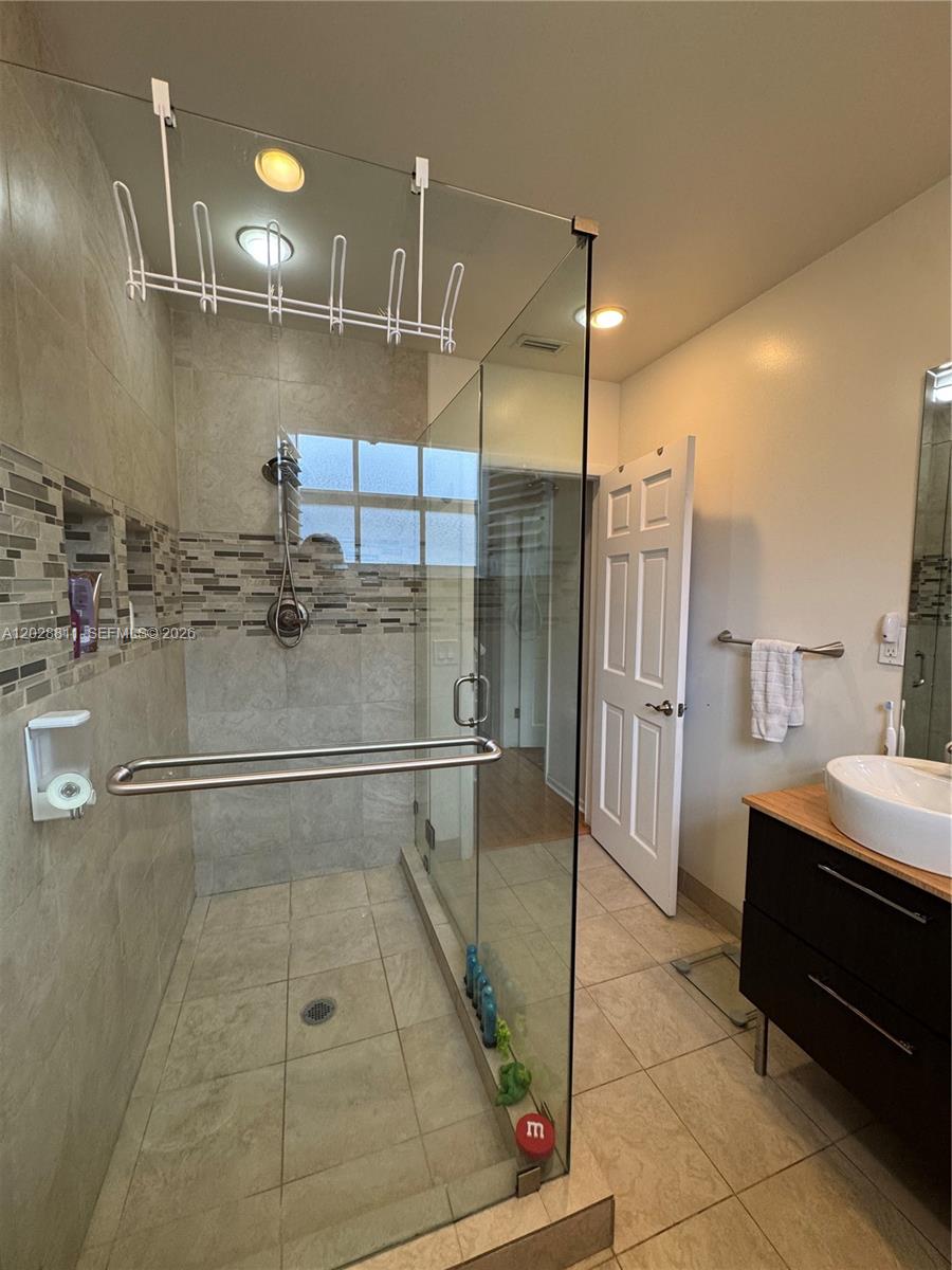 1030 NE 107th St #1030, Miami Shores FL 33161