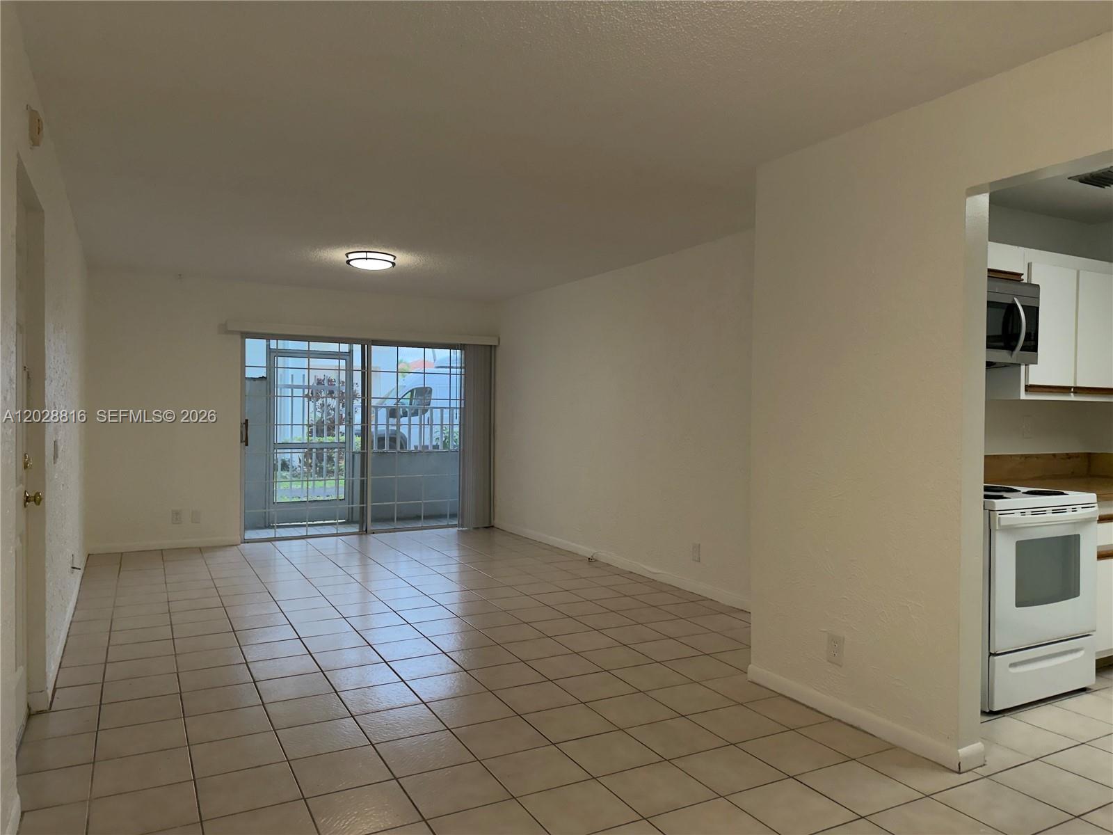 10441 Mahogany Key Cir #106, Miami FL 33196