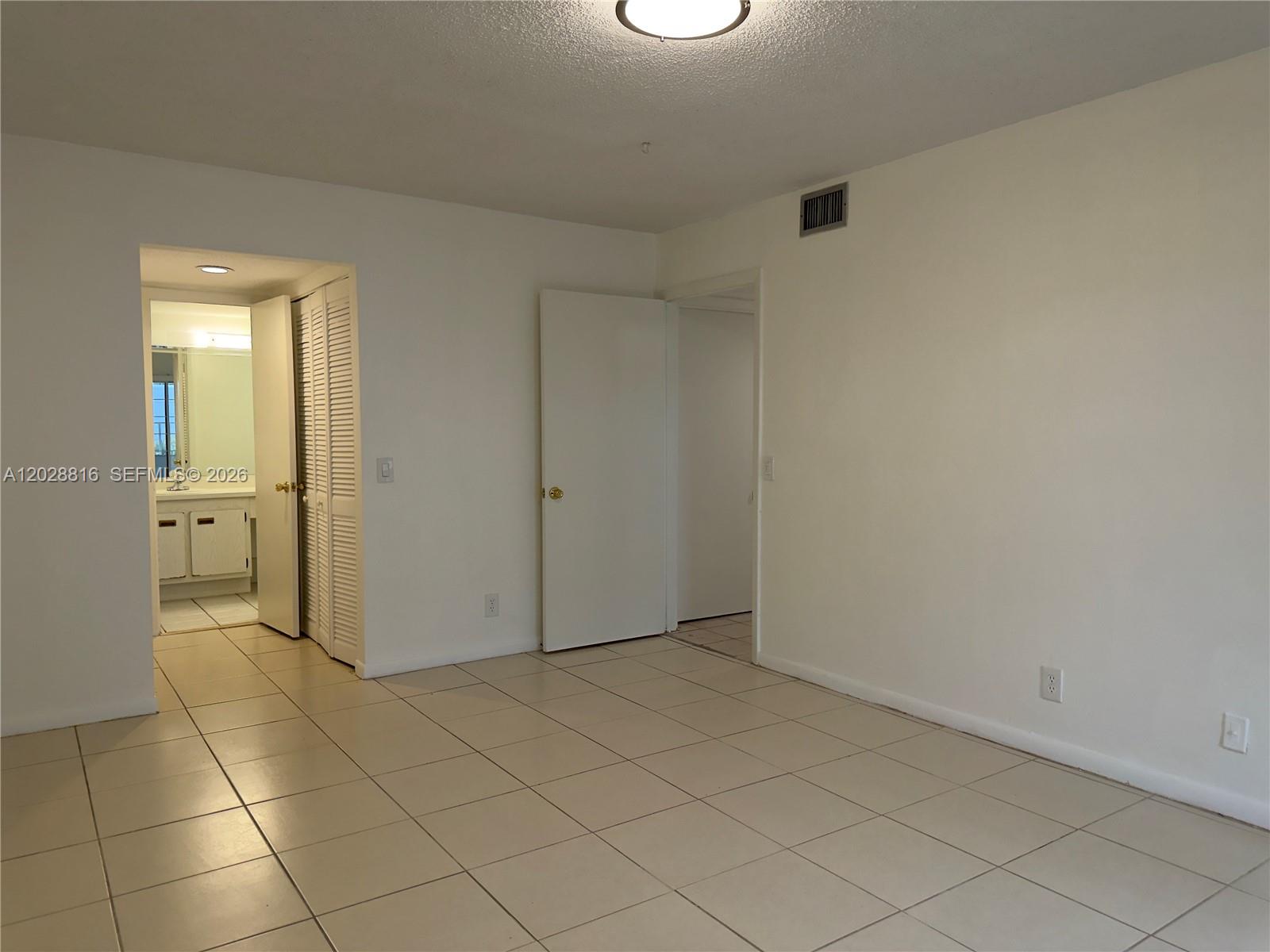 10441 Mahogany Key Cir #106, Miami FL 33196