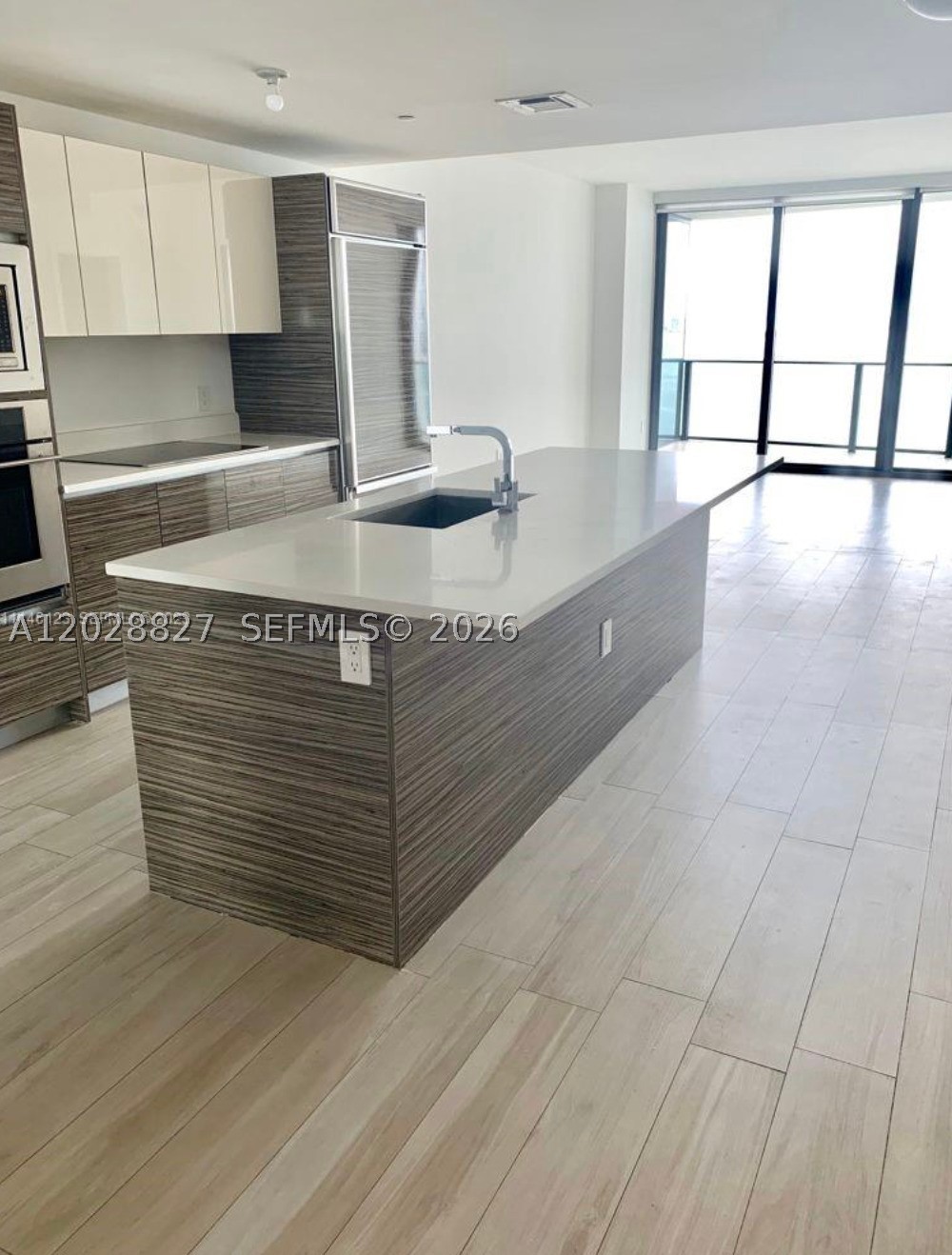 460 NE 28th St #1406, Miami FL 33137