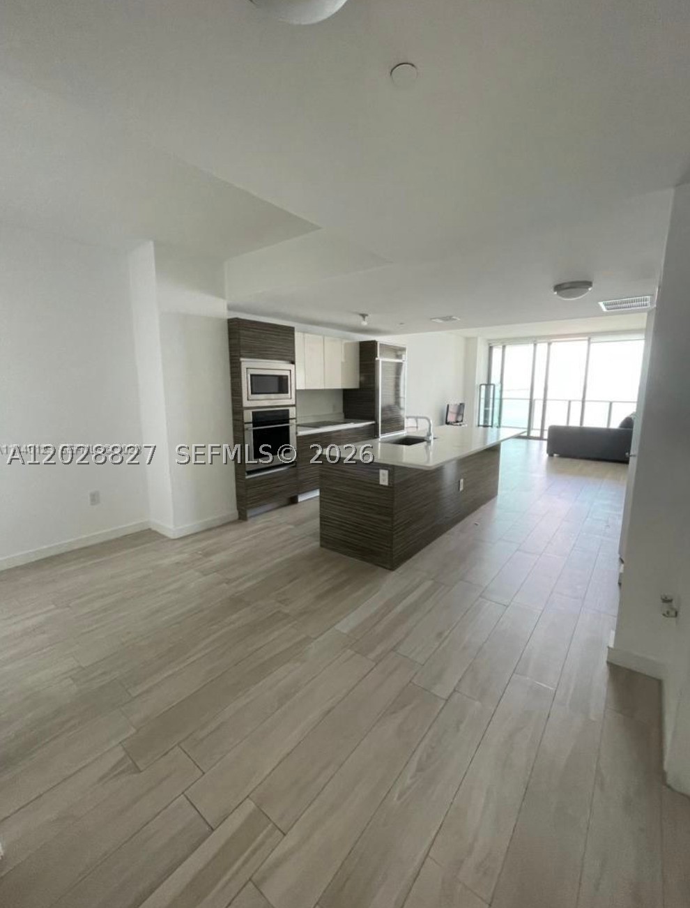 460 NE 28th St #1406, Miami FL 33137