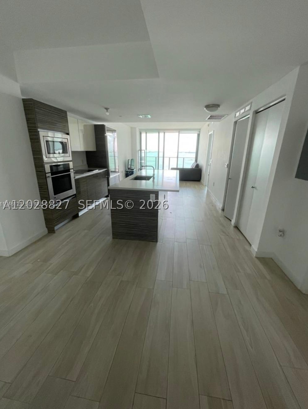 460 NE 28th St #1406, Miami FL 33137
