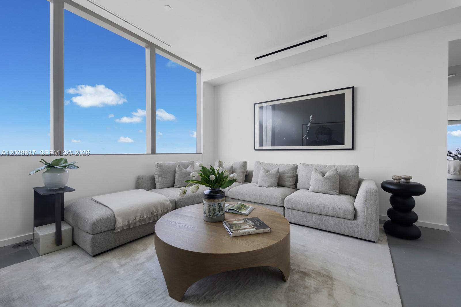2000 S Ocean Dr #32A, Hallandale Beach FL 33009