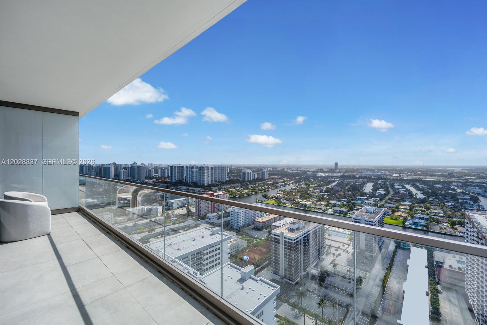 2000 S Ocean Dr #32A, Hallandale Beach FL 33009