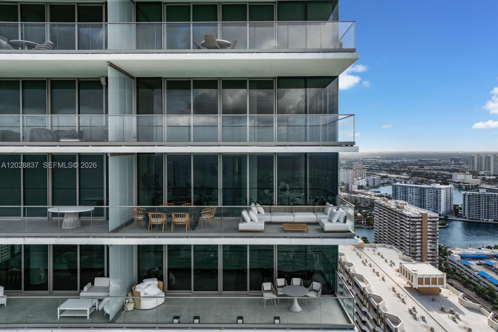 2000 S Ocean Dr #32A, Hallandale Beach FL 33009
