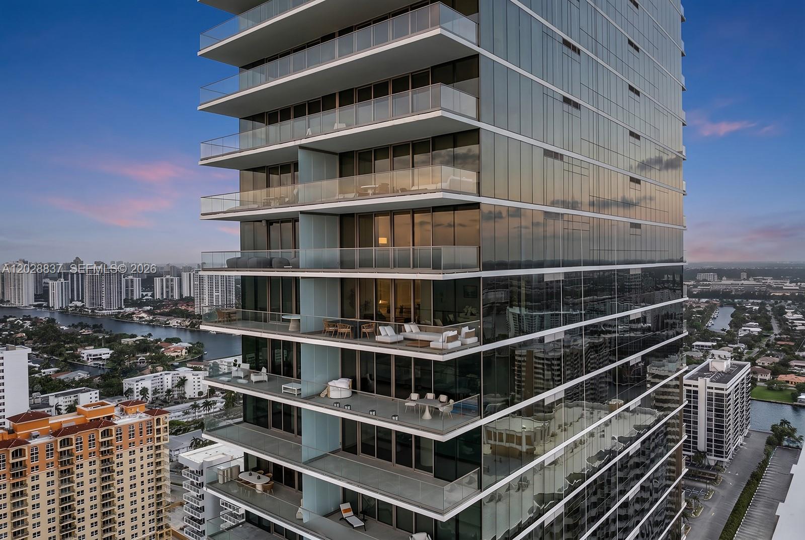 2000 S Ocean Dr #32A, Hallandale Beach FL 33009