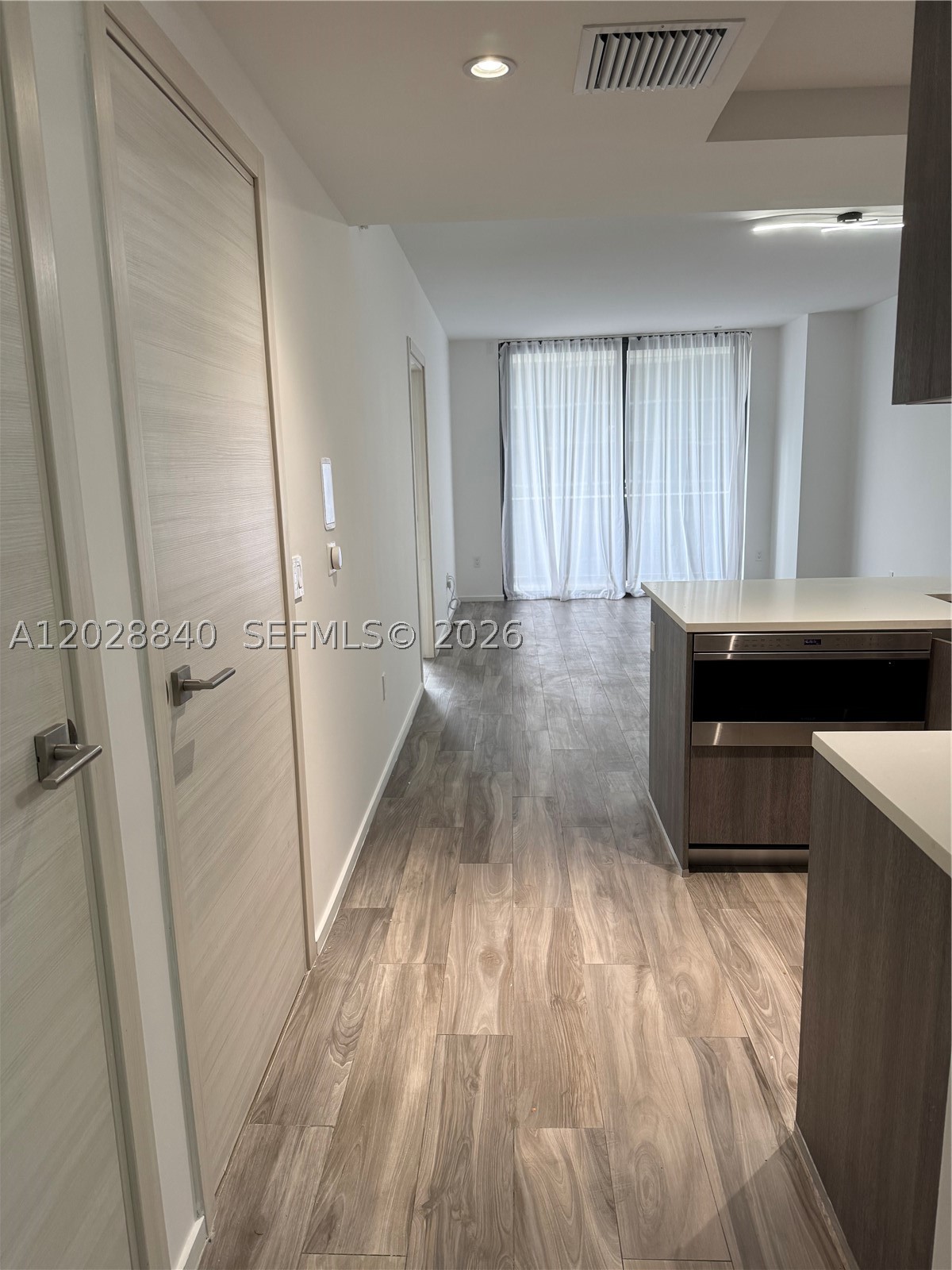 801 S Miami Ave #1808, Miami FL 33130