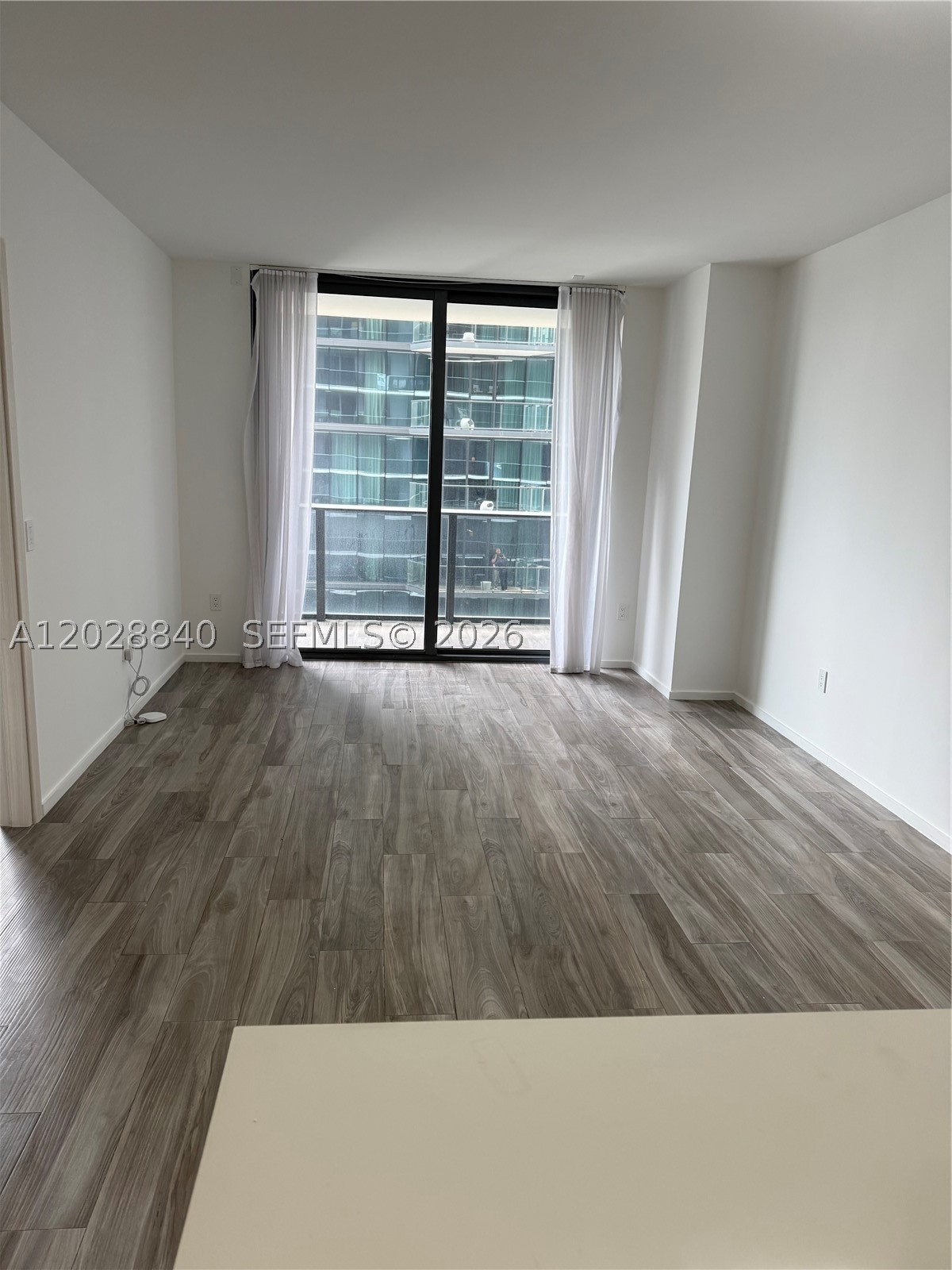 801 S Miami Ave #1808, Miami FL 33130