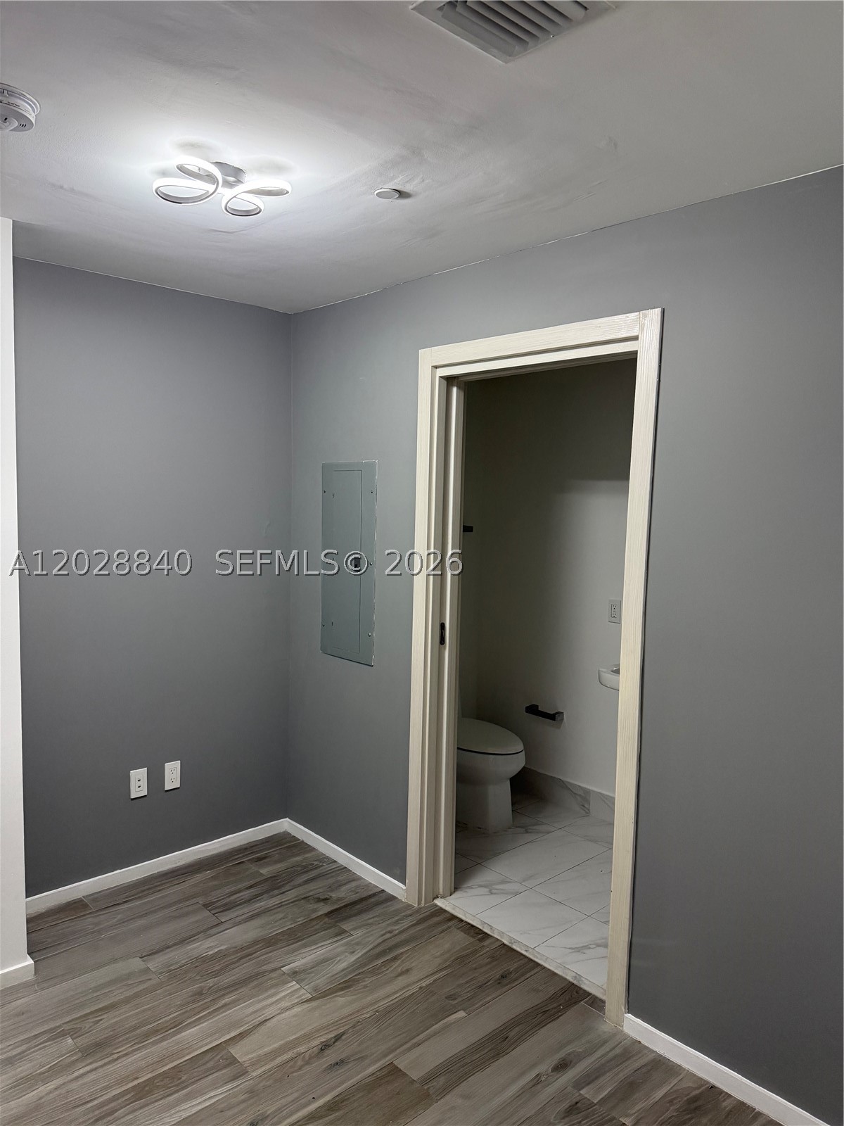 801 S Miami Ave #1808, Miami FL 33130