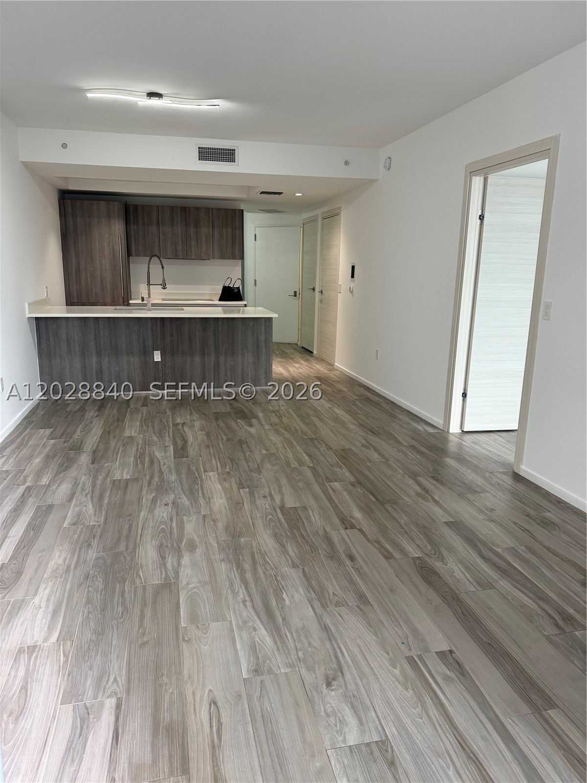 801 S Miami Ave #1808, Miami FL 33130