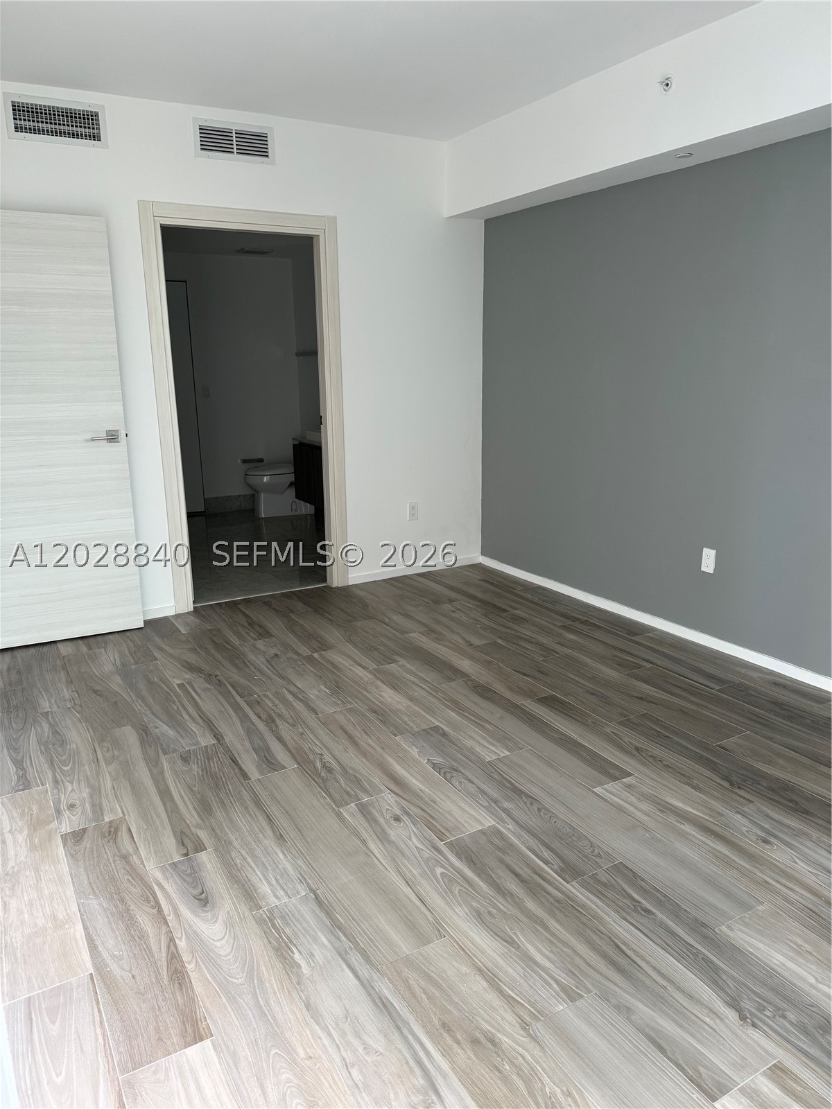 801 S Miami Ave #1808, Miami FL 33130