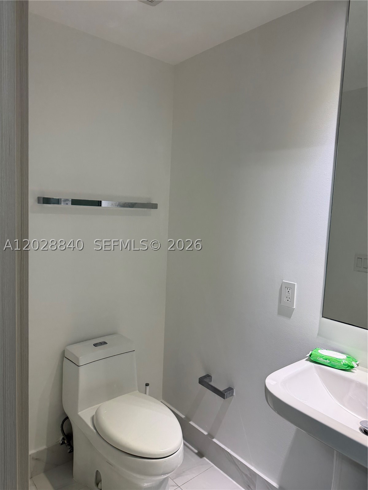 801 S Miami Ave #1808, Miami FL 33130