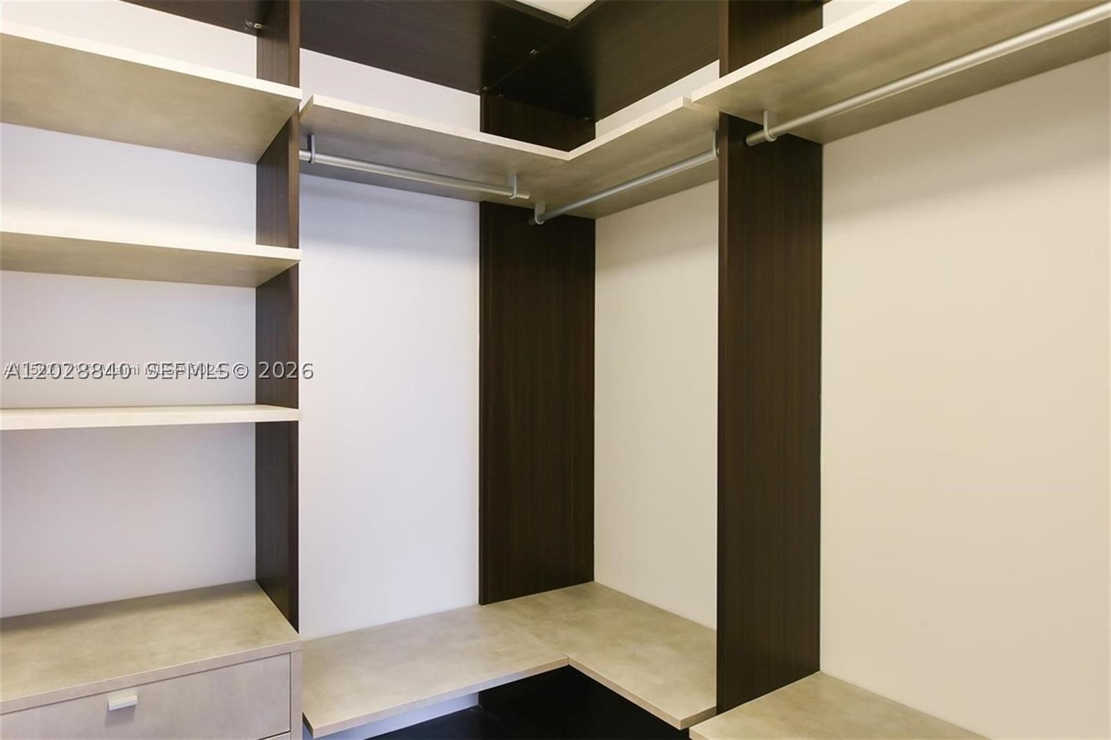 801 S Miami Ave #1808, Miami FL 33130