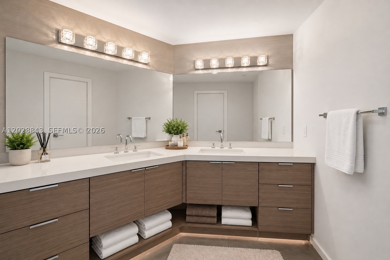 2558 NE 206th Terrace, Aventura FL 33180