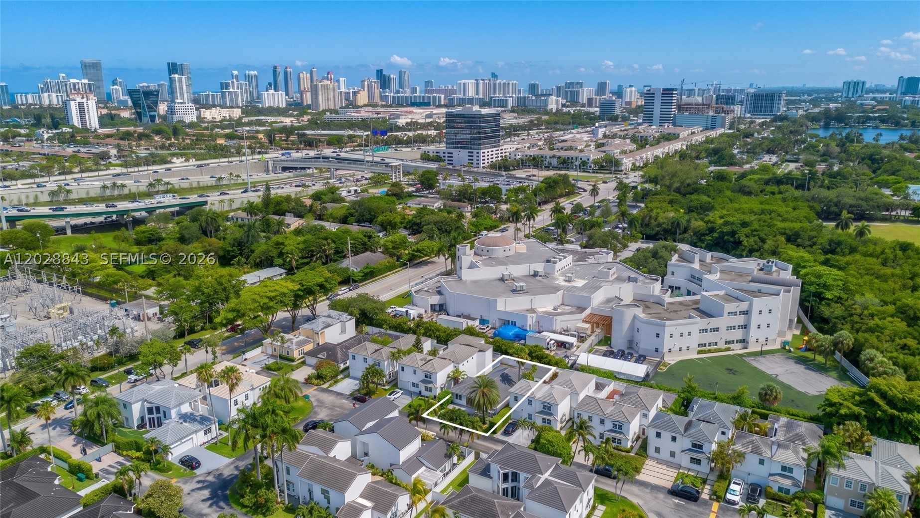 2558 NE 206th Terrace, Aventura FL 33180