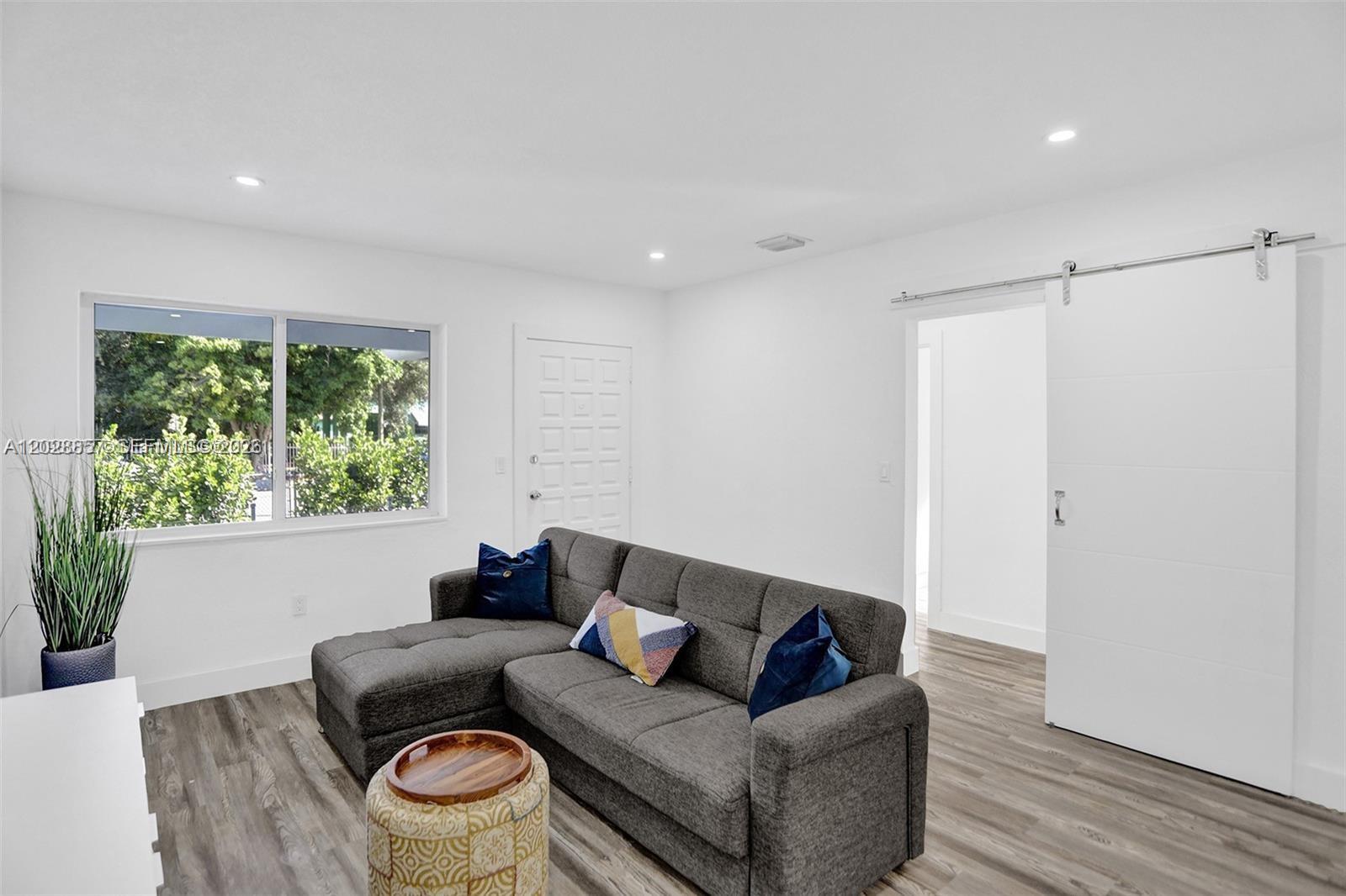 236 NW 42nd St, Miami FL 33127