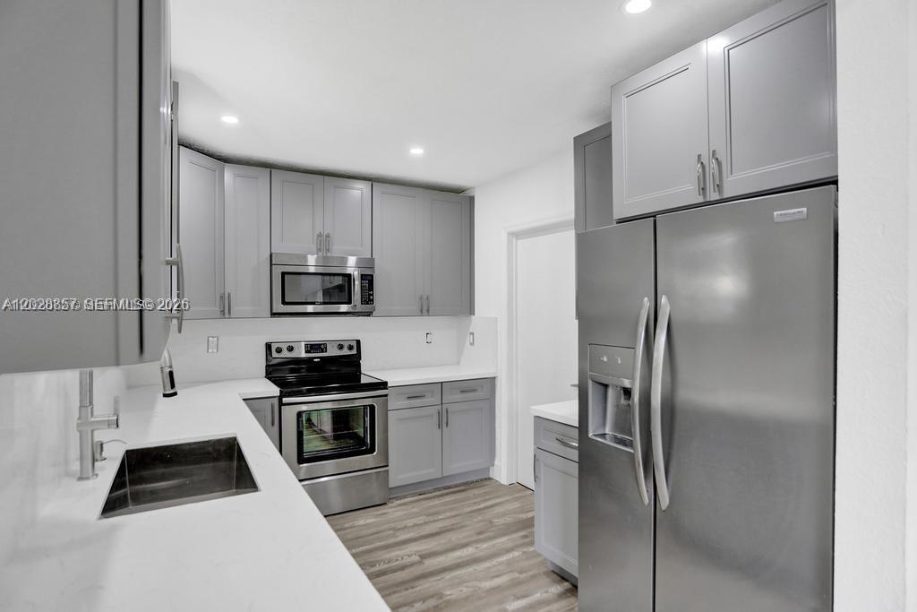236 NW 42nd St, Miami FL 33127