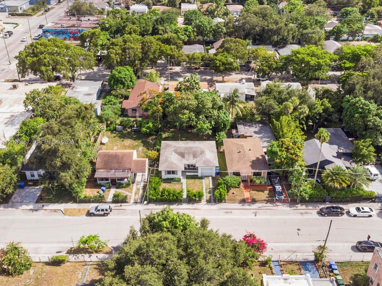 236 NW 42nd St, Miami FL 33127