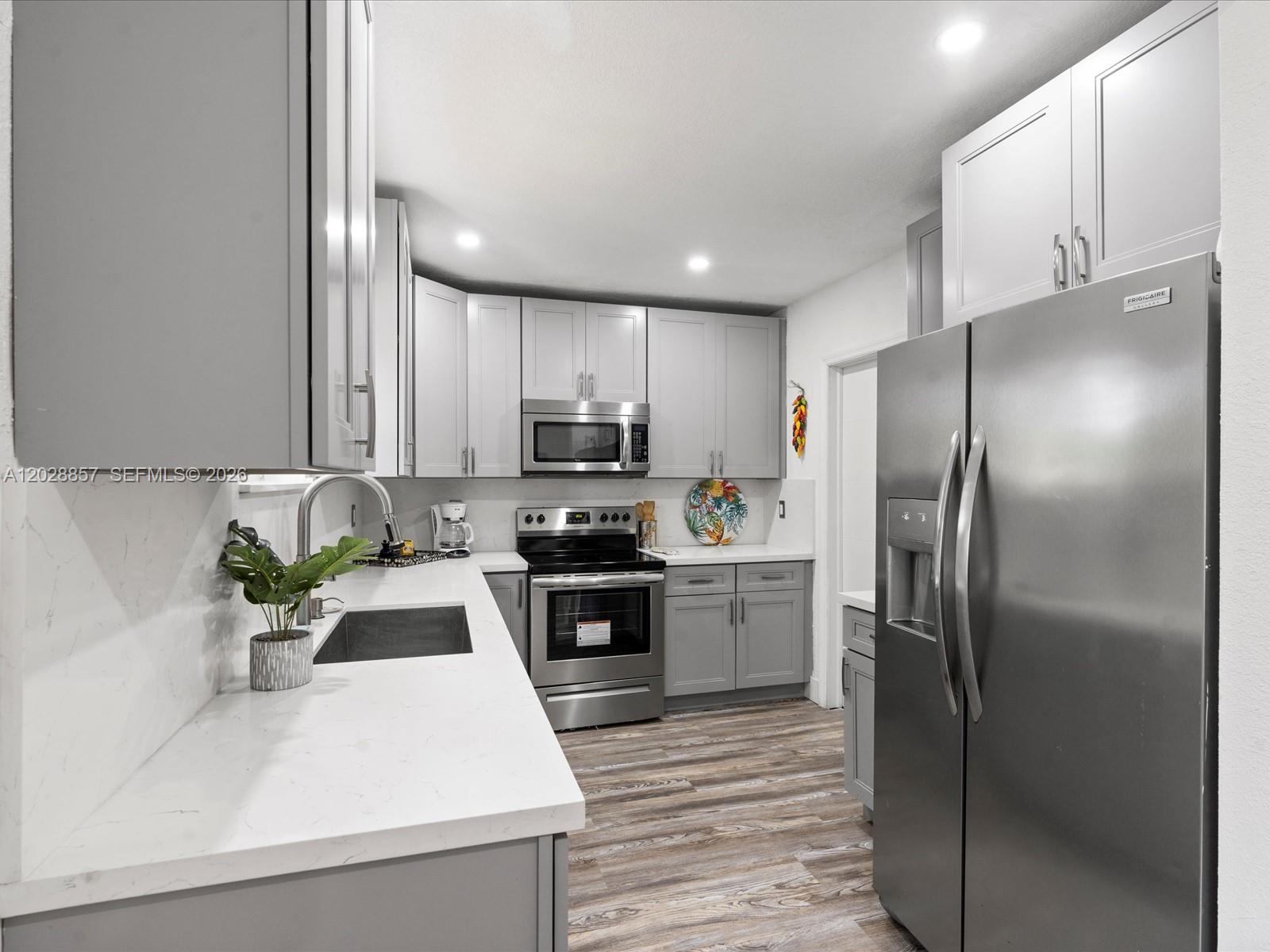 236 NW 42nd St, Miami FL 33127