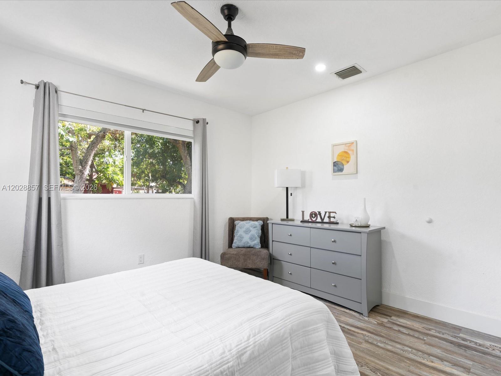 236 NW 42nd St, Miami FL 33127