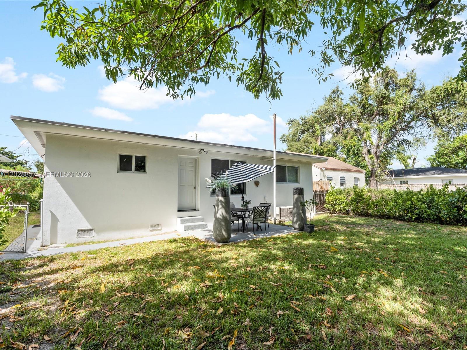 236 NW 42nd St, Miami FL 33127