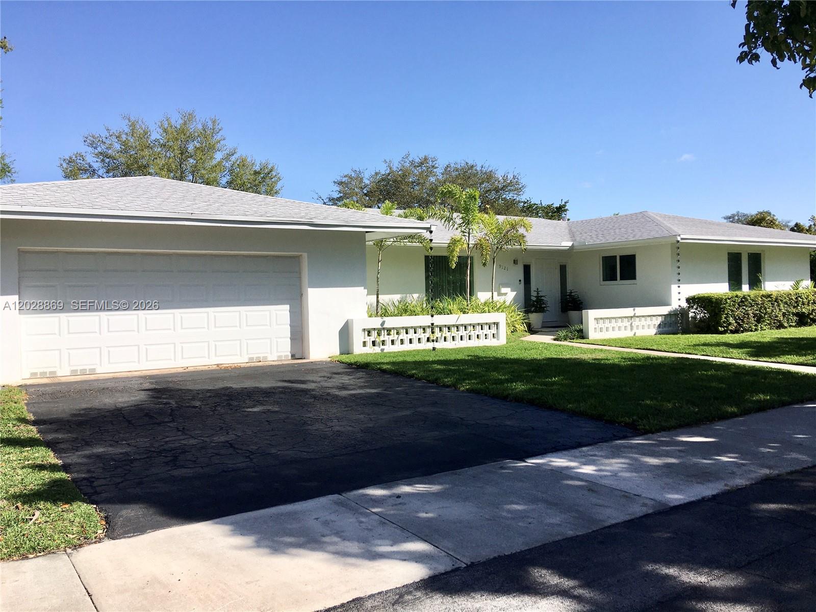 9121 SW 85th St, Miami FL 33173