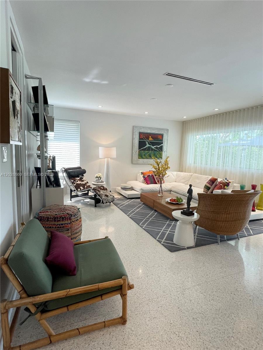 9121 SW 85th St, Miami FL 33173