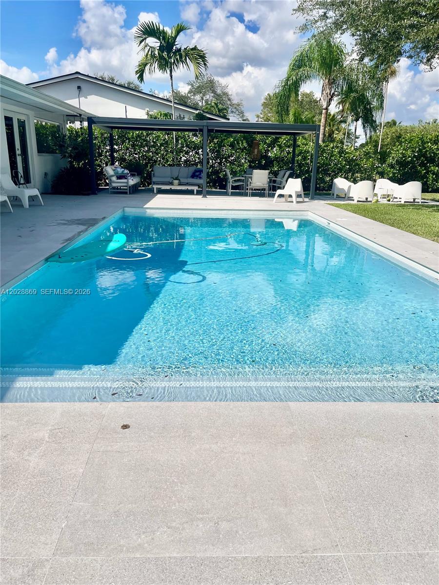 9121 SW 85th St, Miami FL 33173