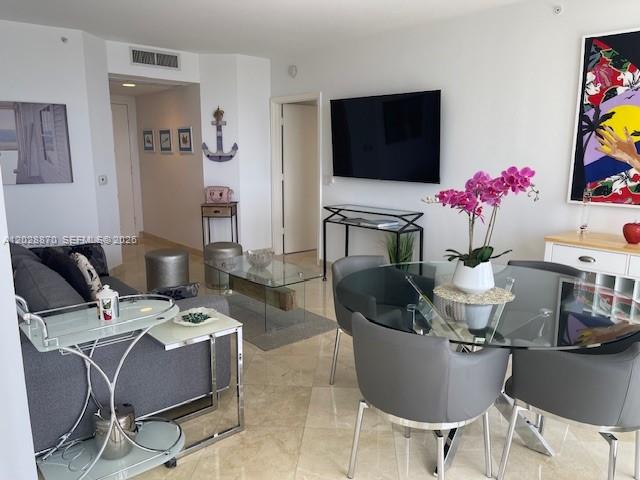 4779 Collins Ave #706, Miami Beach FL 33140