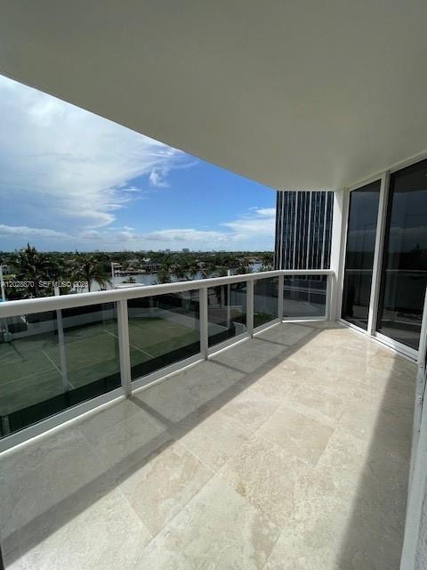4779 Collins Ave #706, Miami Beach FL 33140
