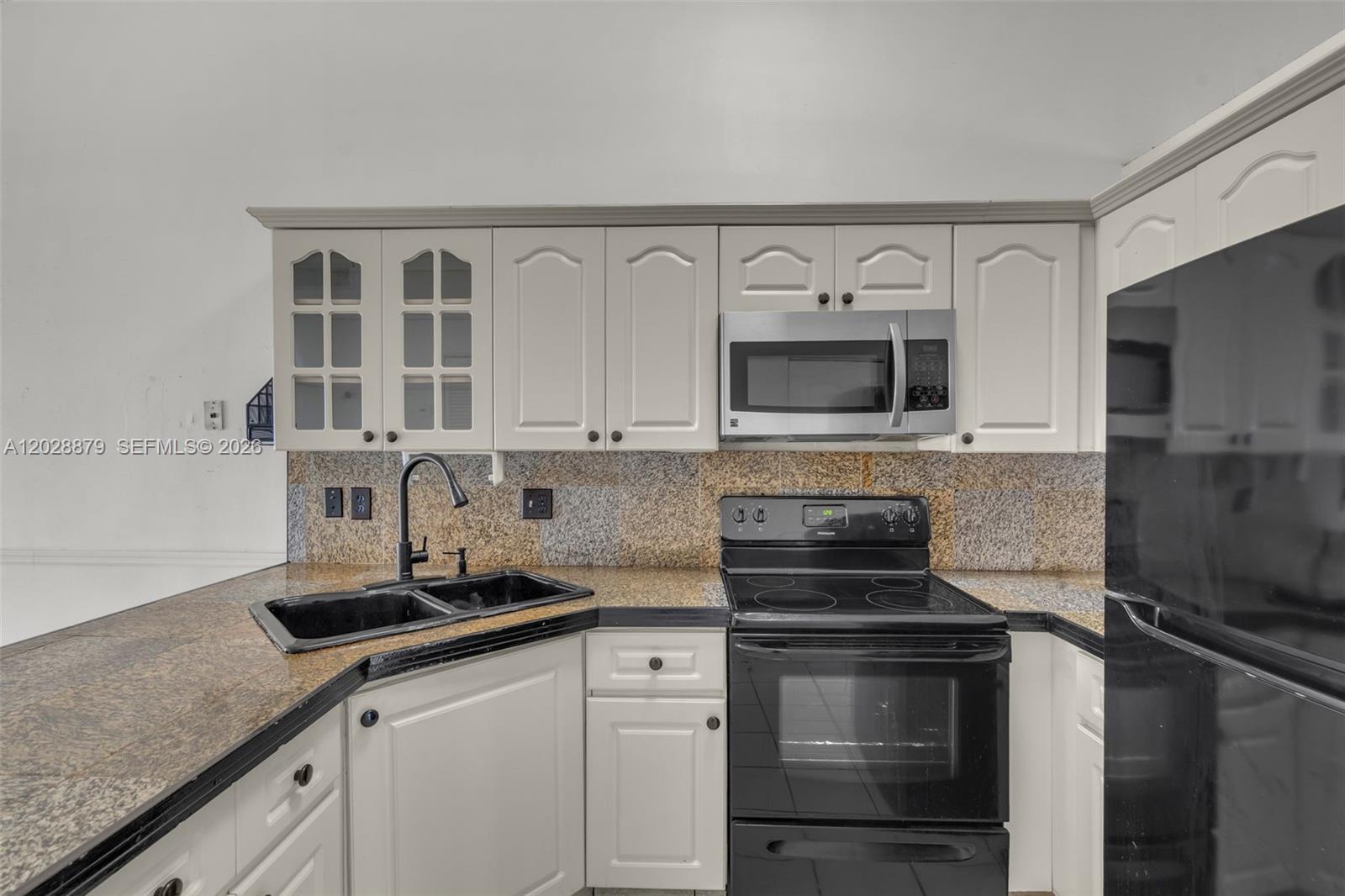 8805 NW 114th Ter, Hialeah Gardens FL 33018