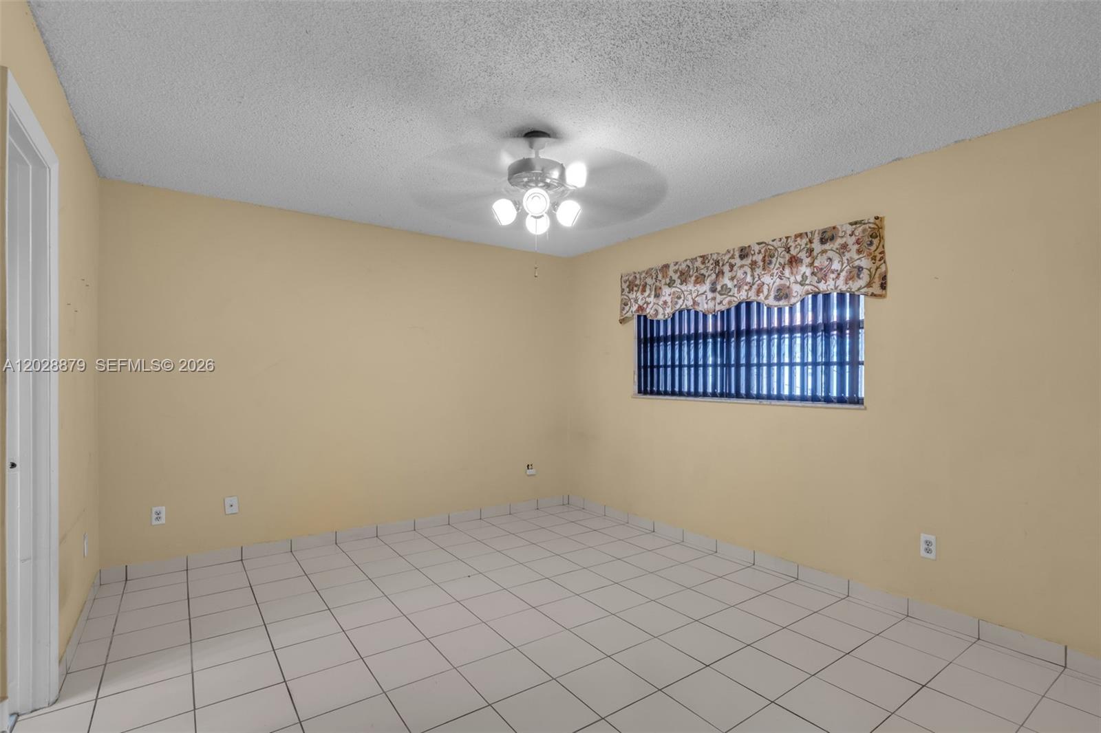 8805 NW 114th Ter, Hialeah Gardens FL 33018