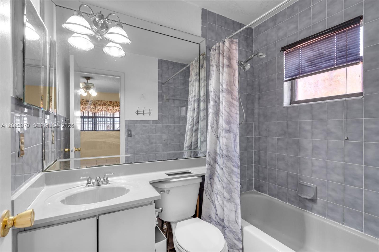 8805 NW 114th Ter, Hialeah Gardens FL 33018