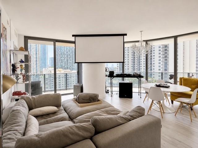 45 SW 9th St #1506, Miami FL 33130