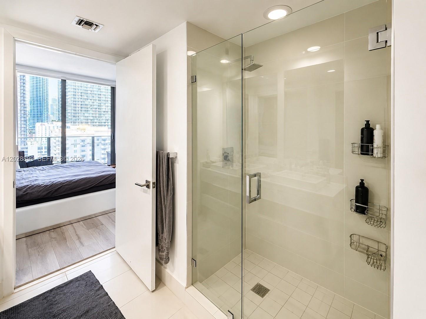 45 SW 9th St #1506, Miami FL 33130