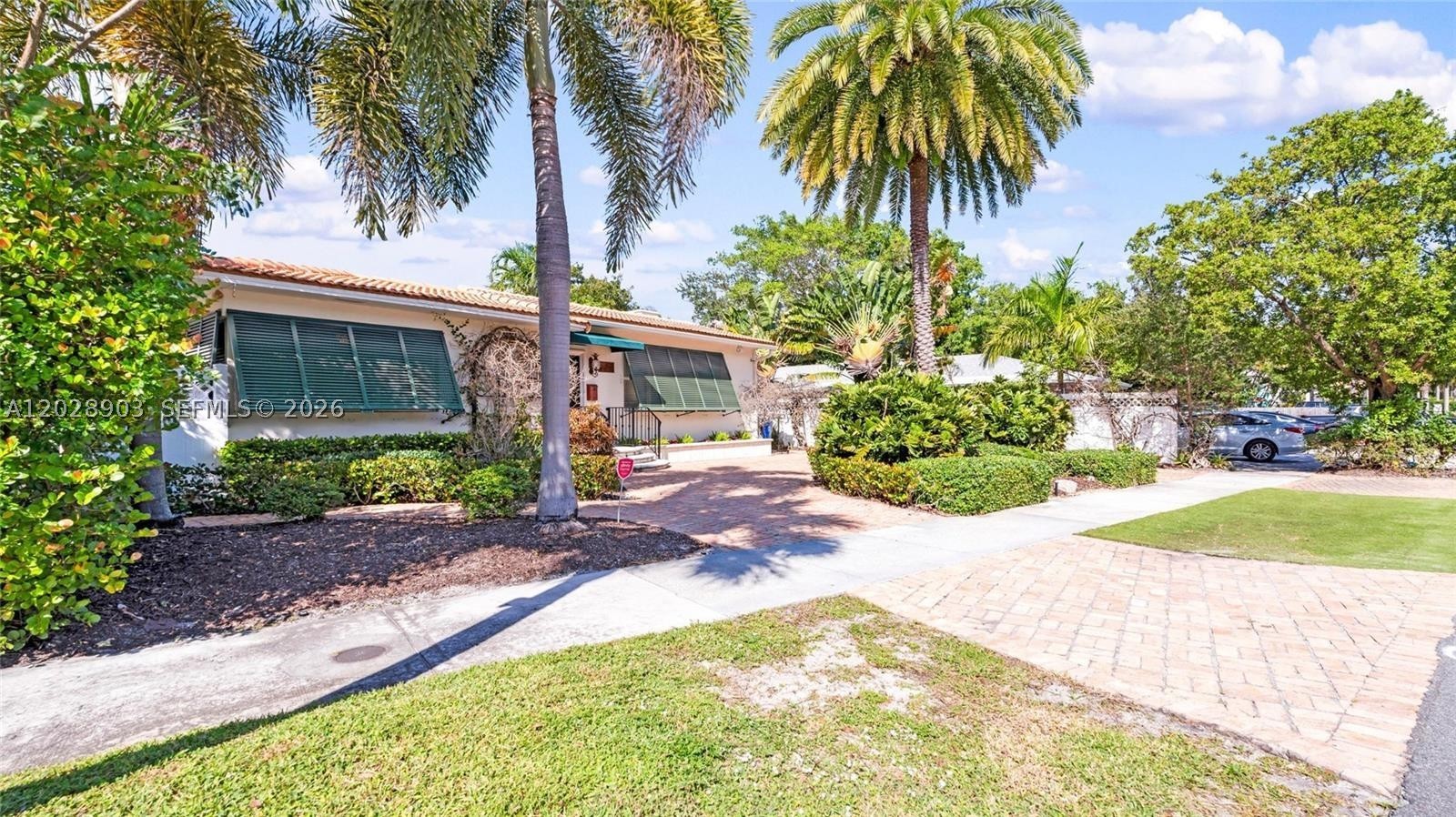 623 NE 17th Way, Fort Lauderdale FL 33304