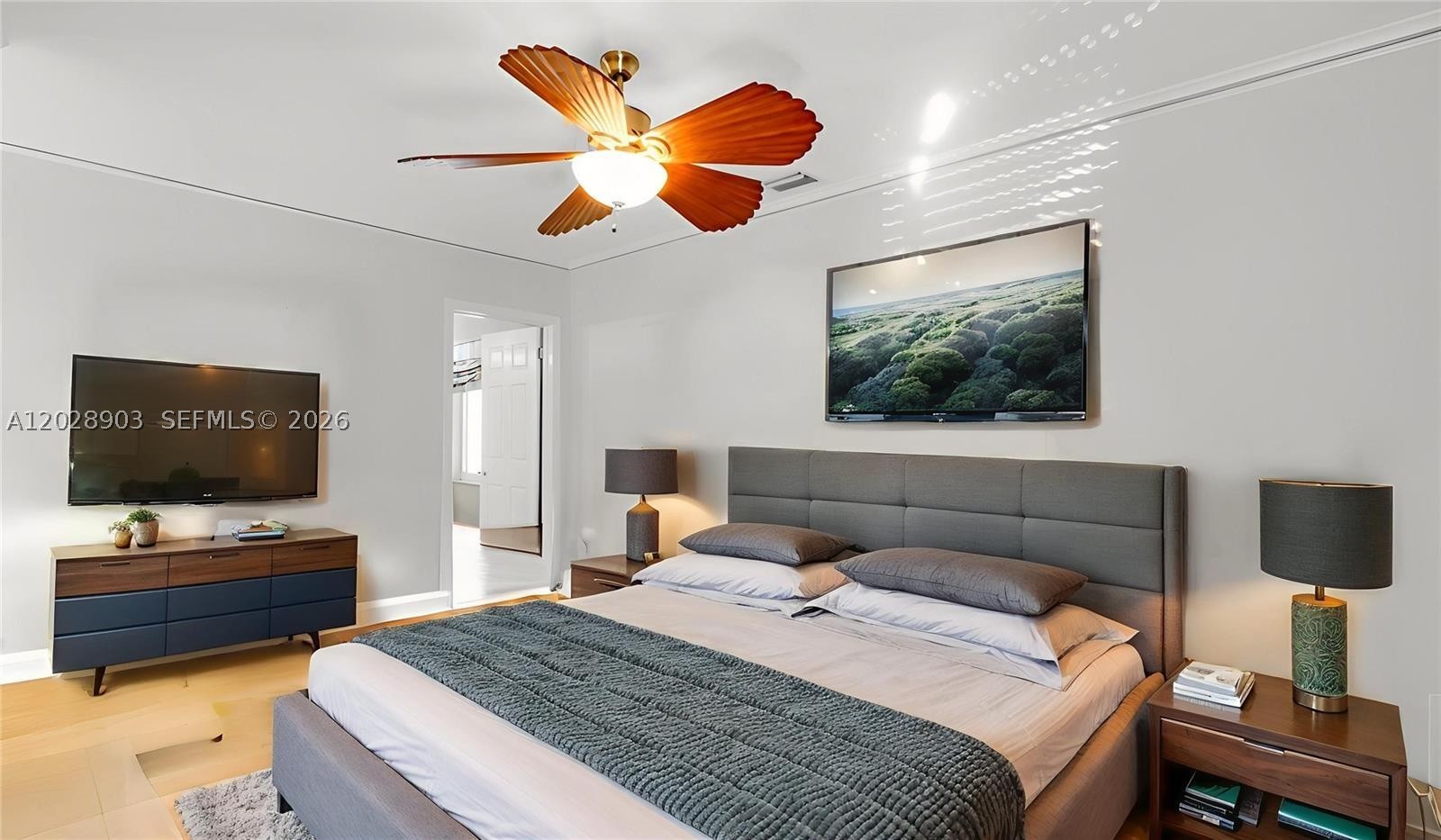 623 NE 17th Way, Fort Lauderdale FL 33304