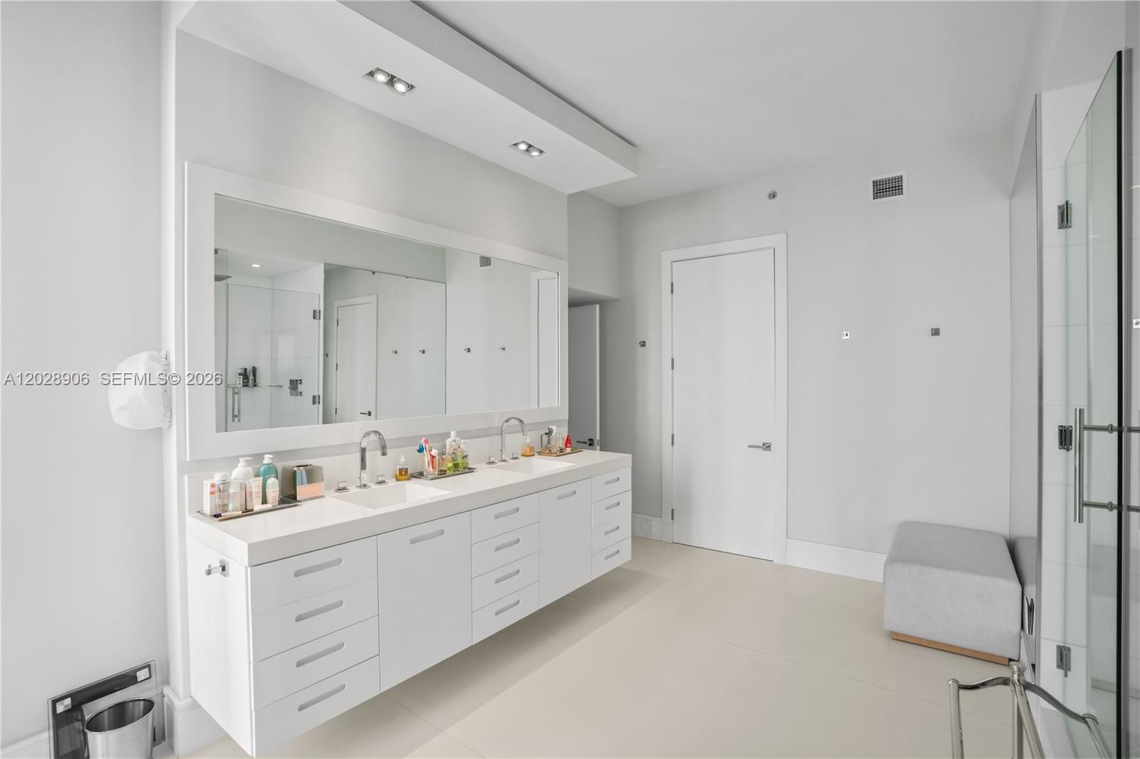 15811 Collins Ave #2601, Sunny Isles Beach FL 33160