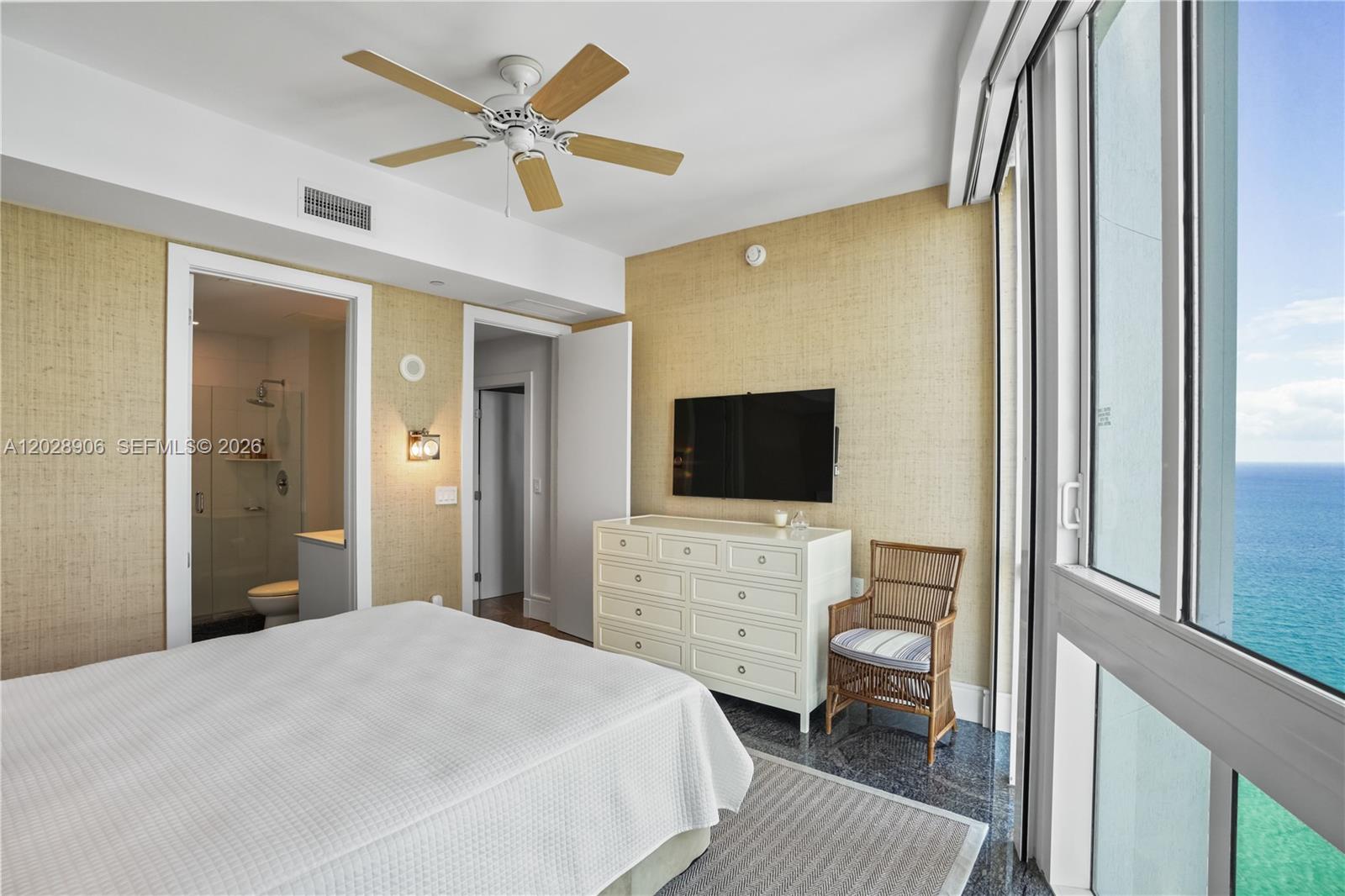 15811 Collins Ave #2601, Sunny Isles Beach FL 33160