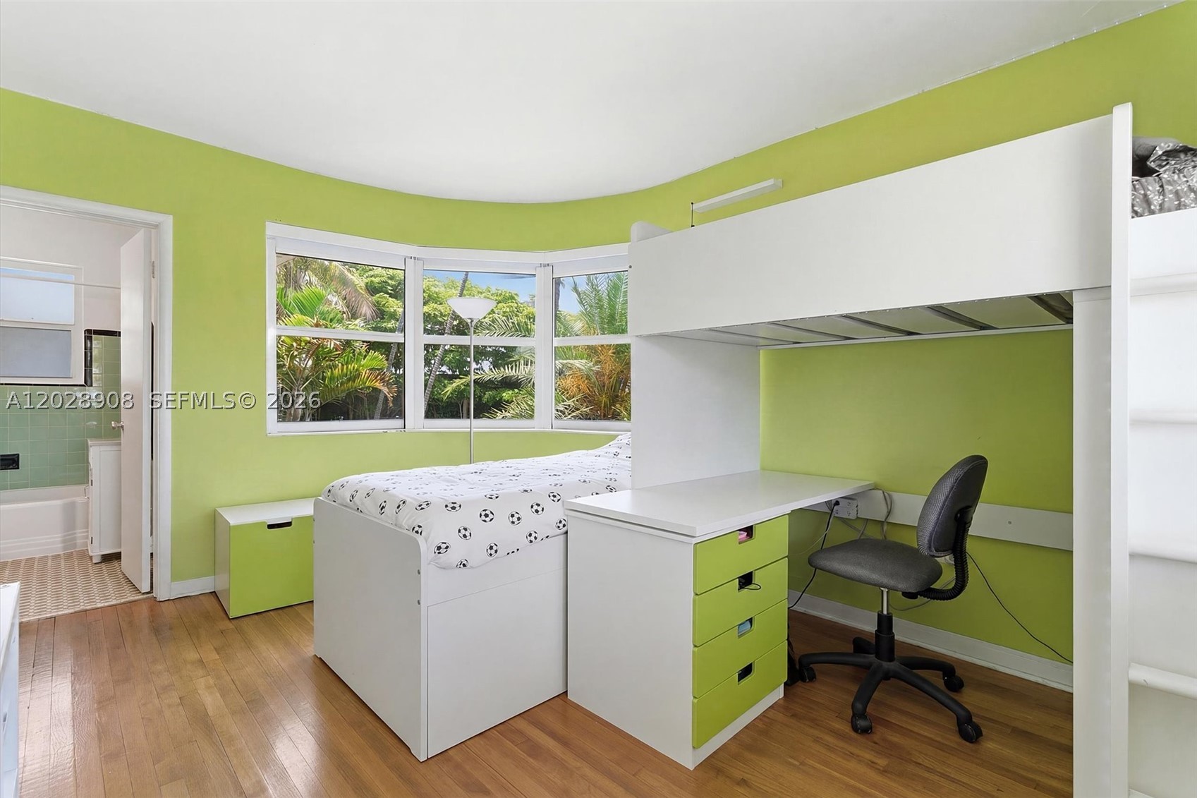 20 Park Dr #6, Bal Harbour FL 33154