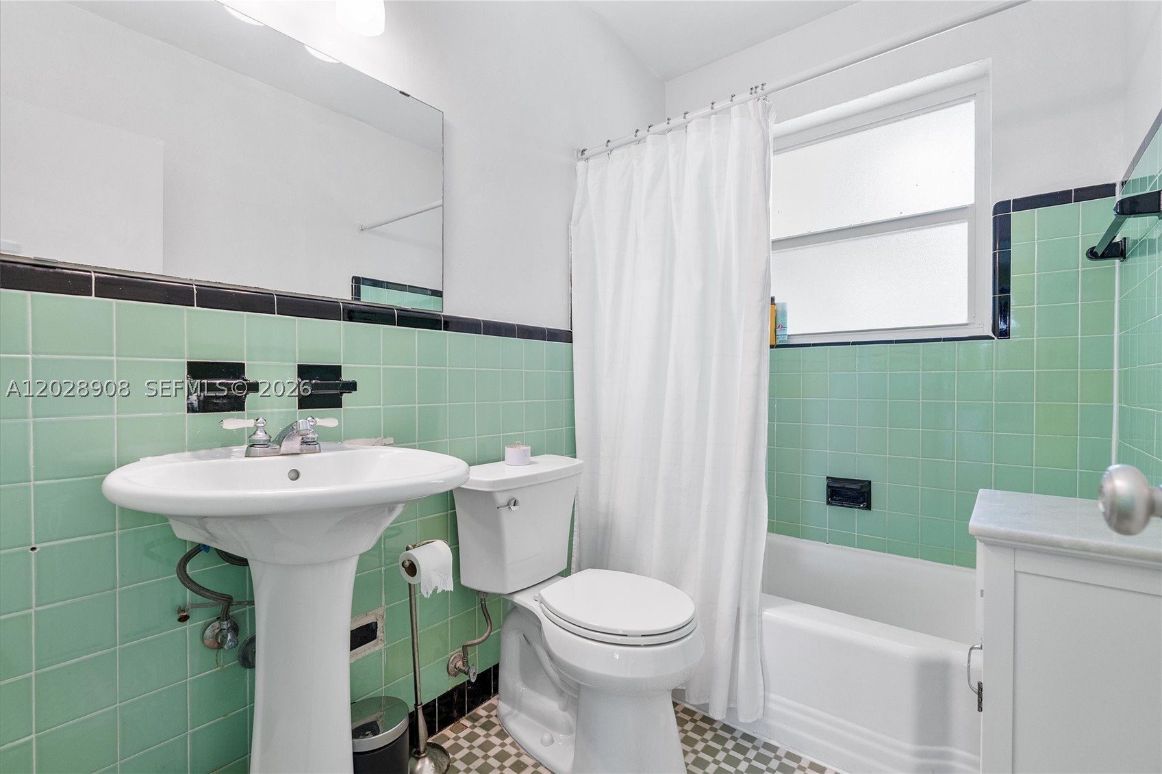 20 Park Dr #6, Bal Harbour FL 33154