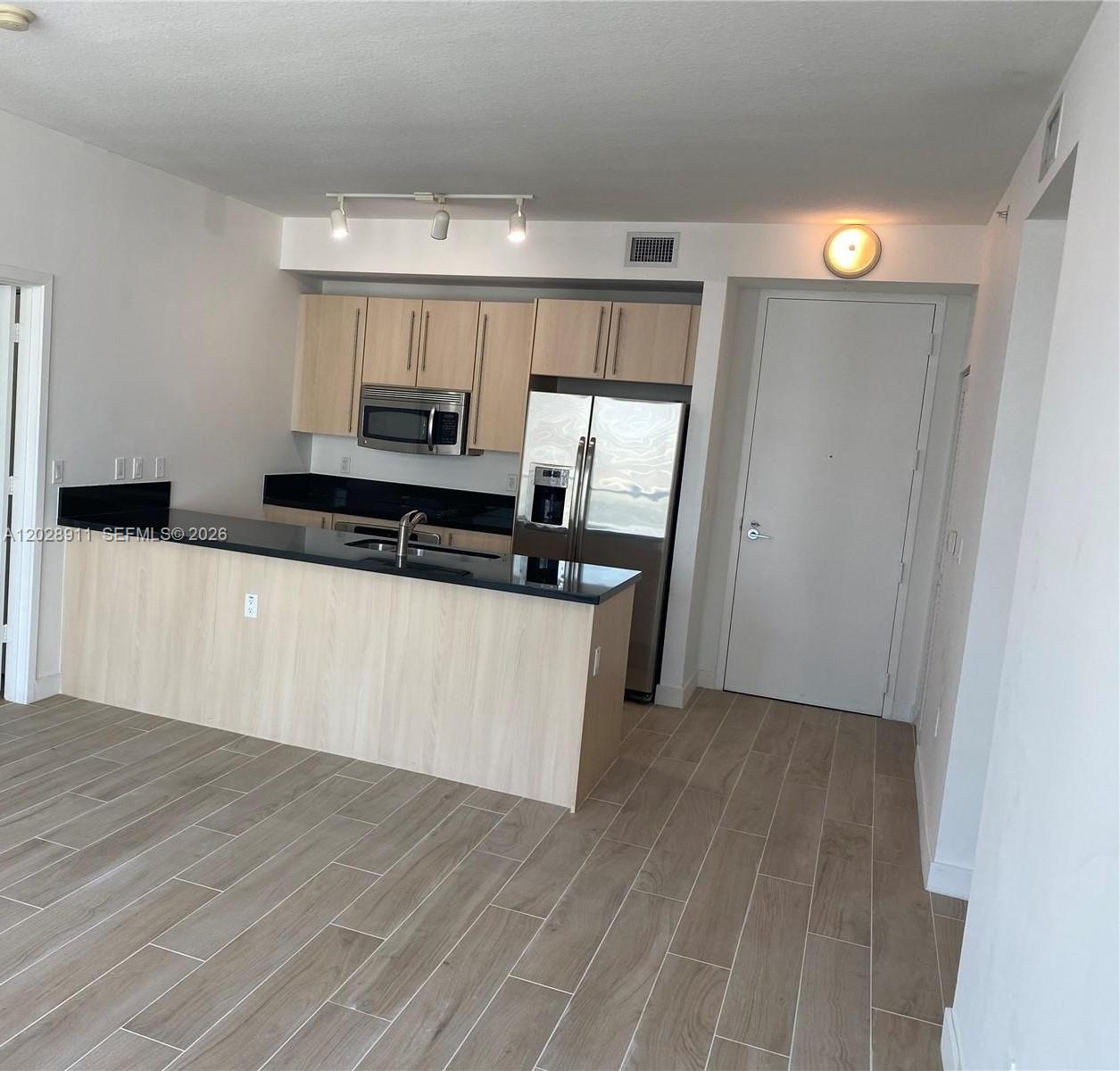 1111 SW 1st Ave #3123-N, Miami FL 33130